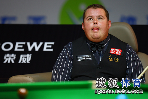 [德甲]弗兰德凶狠犯规 被红牌直接罚下.