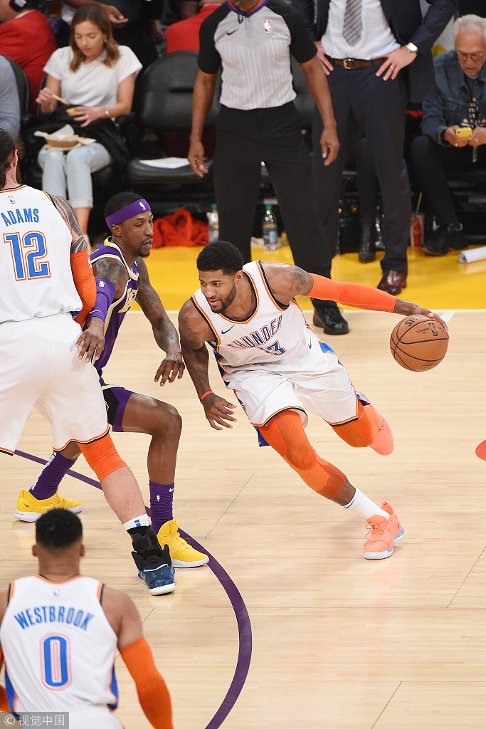 杯的舞台上 杯的舞台上