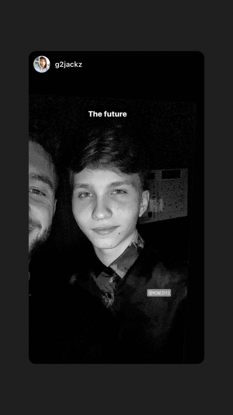 怀特以中远 怀特以中远